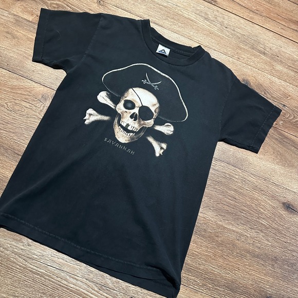Alstyle Apparel & Activewear Other - Alstyle AAA Black Pirate Skull Savannah T-Shirt Kids Size L 14/16